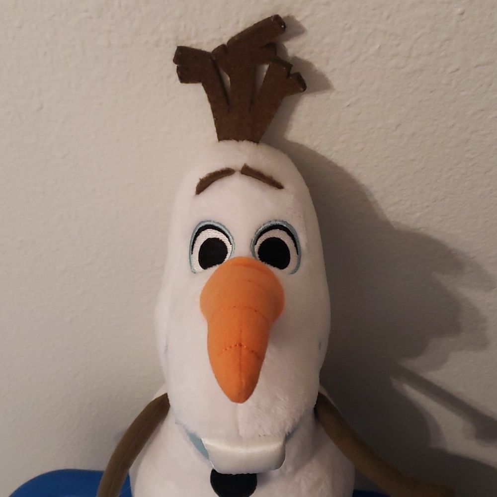 Disney Collection Olaf 13"plush - Picture 2 of 8
